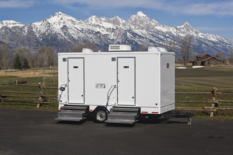 Elite Restroom Trailer